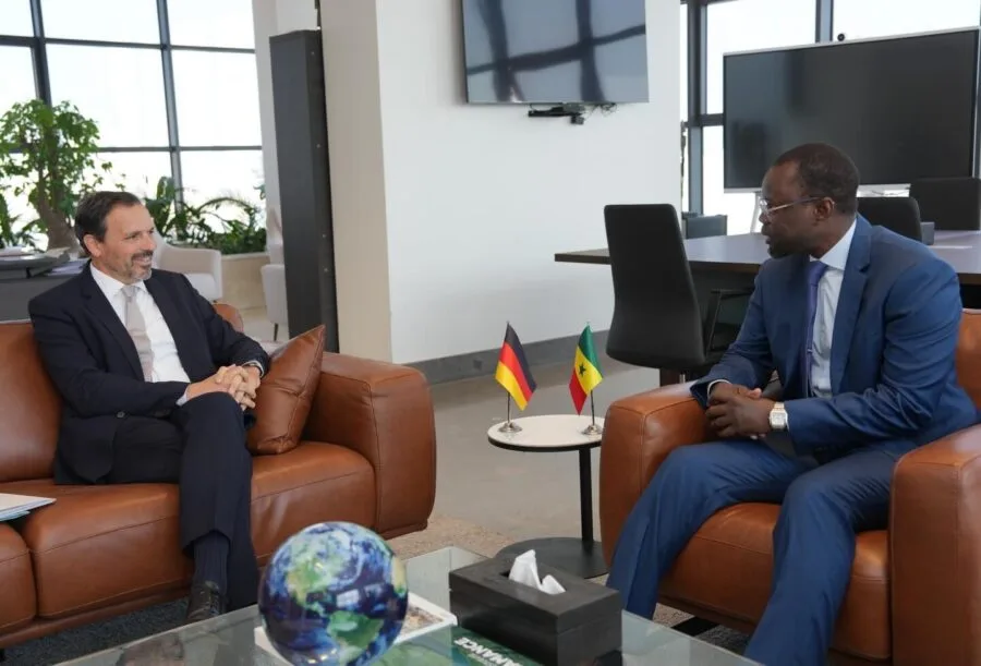 Ousmane Sonko reçoit l’ambassadeur à Dakar