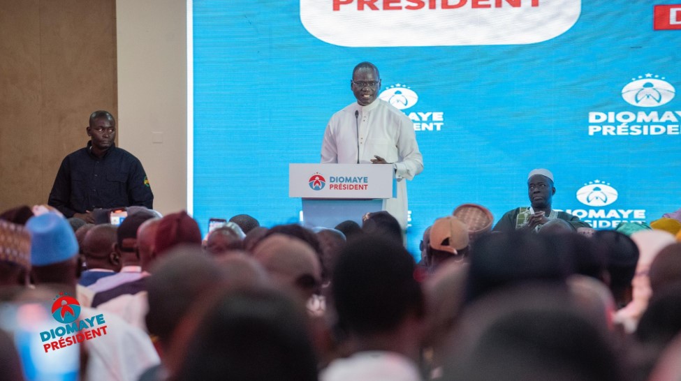 « Notre coalition regroupe plus de 500 leaders de partis et de mouvements ainsi que plus de 300 Maires »