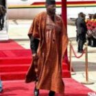 Mamadi Doumbouya de retour à Conakry après trois semaines d’absence