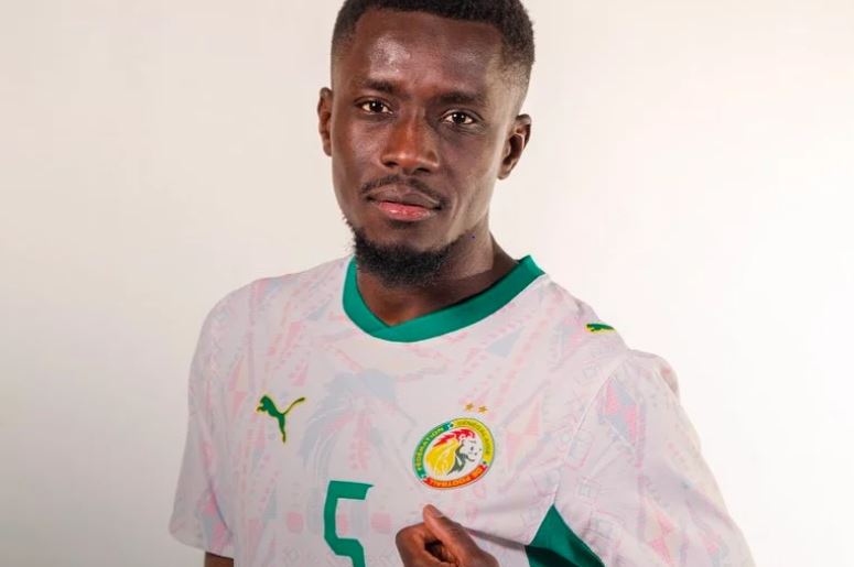 Le Sénégal affronte le Pérou avec son nouveau maillot arborant ses deux étoiles (photo)