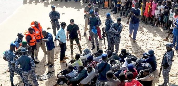 164 migrants interceptés après l’abandon de leur pirogue par les capitaines