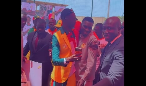 Malaw Pikine force la réconciliation avec Ismaila Sarr (vidéo)