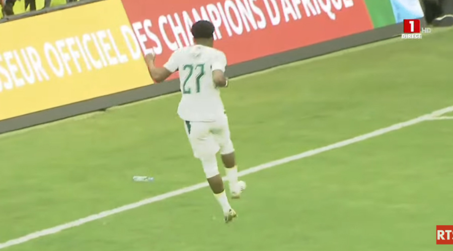 Mbaye frappe dès la reprise et fait le break pour le Sénégal