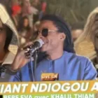 Bb Eva et Khalil Thiam arrosent le chanteur de billets (vidéo)