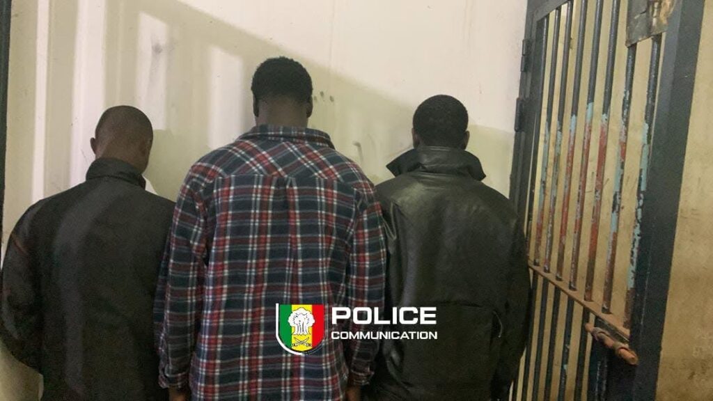 Un petit-fils abuse de la cécité de son grand-père pour piller son patrimoine