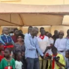 les populations marchent contre la spoliation d’un terrain destiné à une école