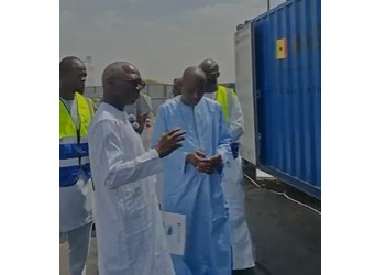 Mabouba Diagne visite un dispositif moderne de conservation des produits agricoles