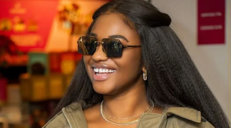 Les révélations de Mia Guissé sur son « mari » (vidéo)