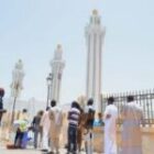 Des milliers de fidèles réunis pour les prières …