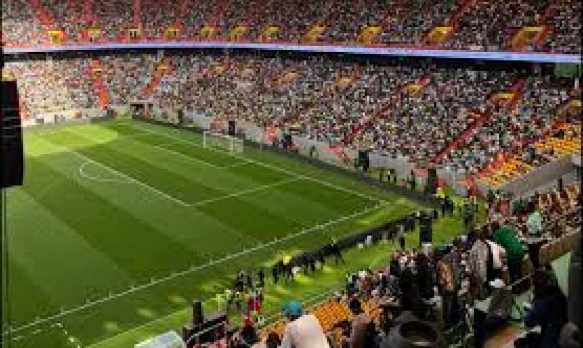 Le stade Abdoulaye Wade vibre pour les supporters détenus au Maroc