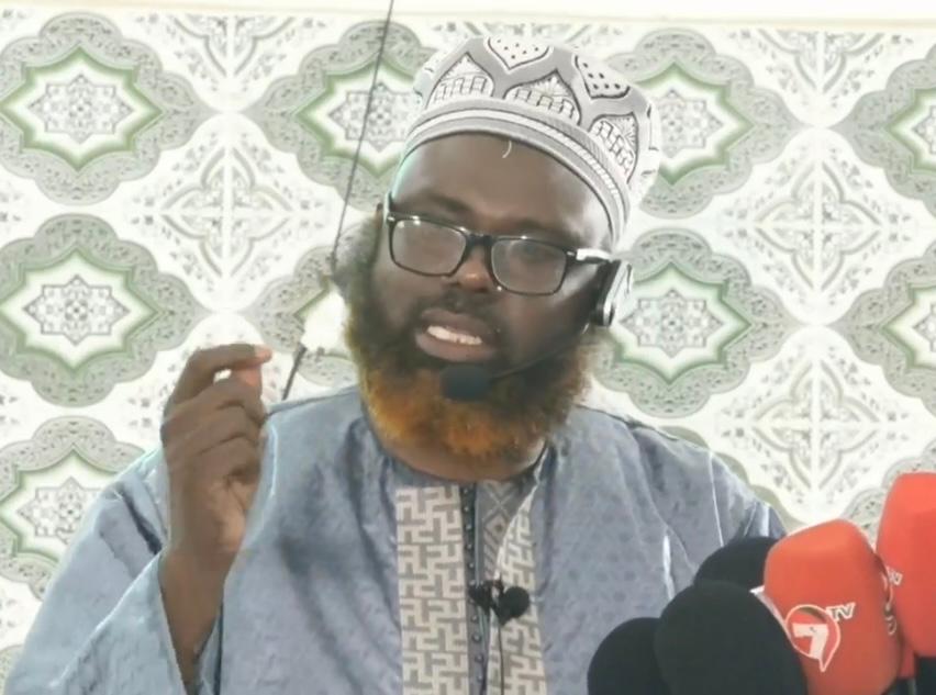 suivez en direct la prière de la Korité à la mosquée de l’UCAD dirigée par l’imam Oumar Sall