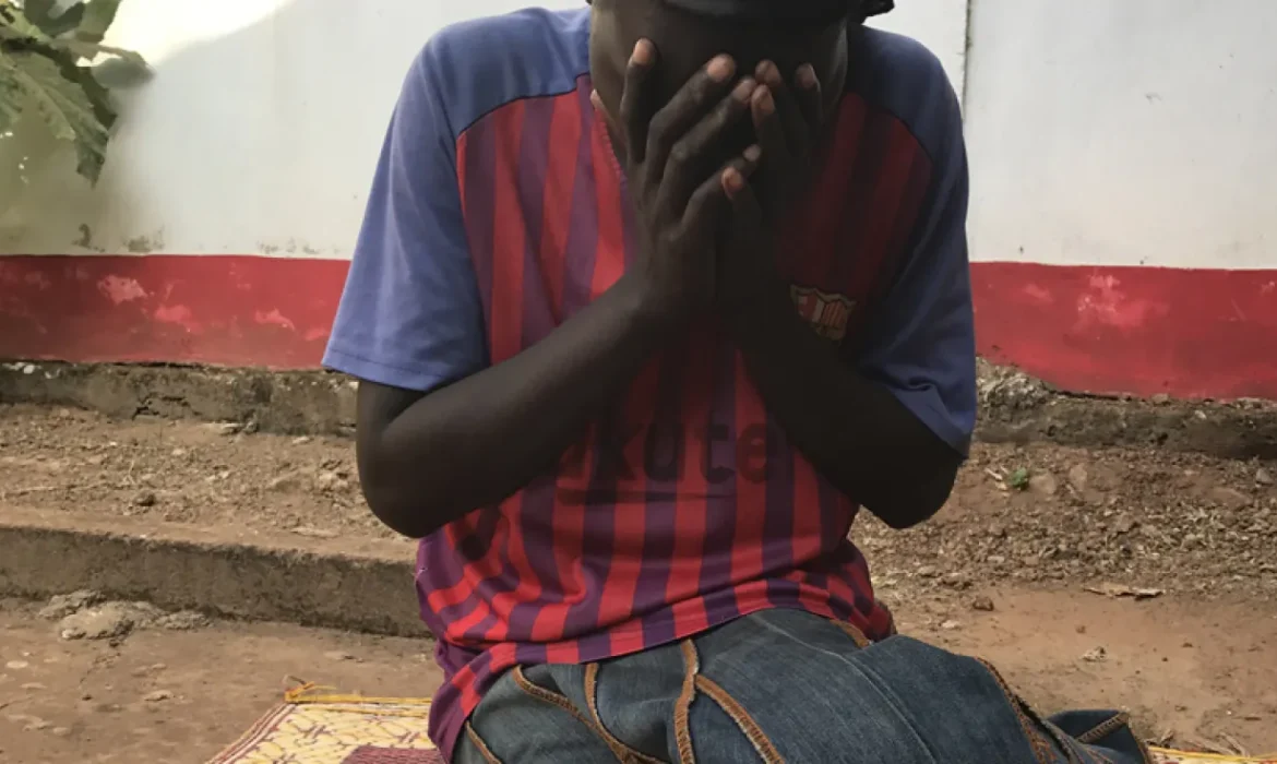 Un dixième garçon identifié, l’affaire d’abus sexuels prend une ampleur alarmante