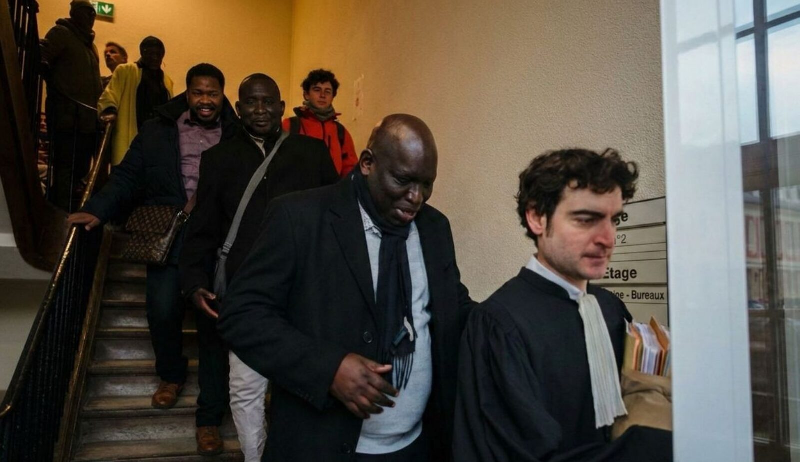 La défense contre-attaque après l’avis « partiellement favorable » de la justice française