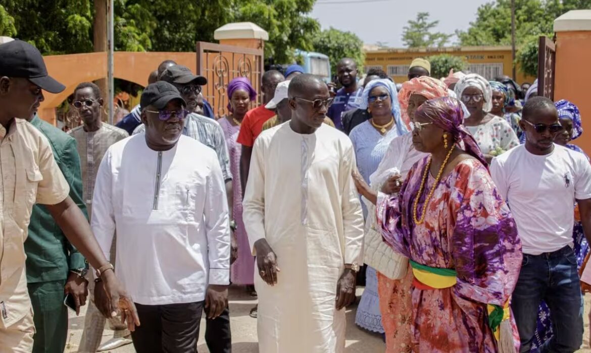 « Deux ans de difficultés, le pays est au bord du gouffre », la réplique de Maguette Ndoye à Maguette Séne