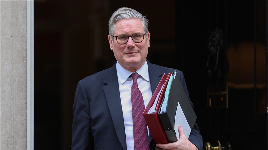 le Royaume-Uni refuse le combat direct mais rallie 35 pays autour d’un objectif maritime précis.