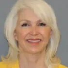 la peine de neuf ans de prison d’une alliée de Donald Trump annulée suite aux commentaires du juge