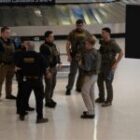 l’inspection du plus grand centre pour migrants révèle 49 failles mais écarte une accusation centrale