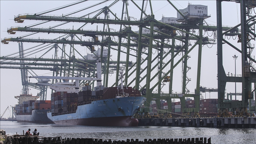 L’alerte d’un capitaine de navire aux Émirats arabes unis mobilise les autorités après des impacts inexpliqués