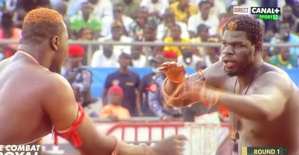 l’ultime prise au sol qui a désigné le vainqueur du duel entre Alboury et Pape Thiam