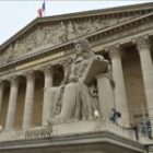 l’Assemblée adopte le projet anti-fraude incluant cette suspension directe pour les demandeurs d’emploi