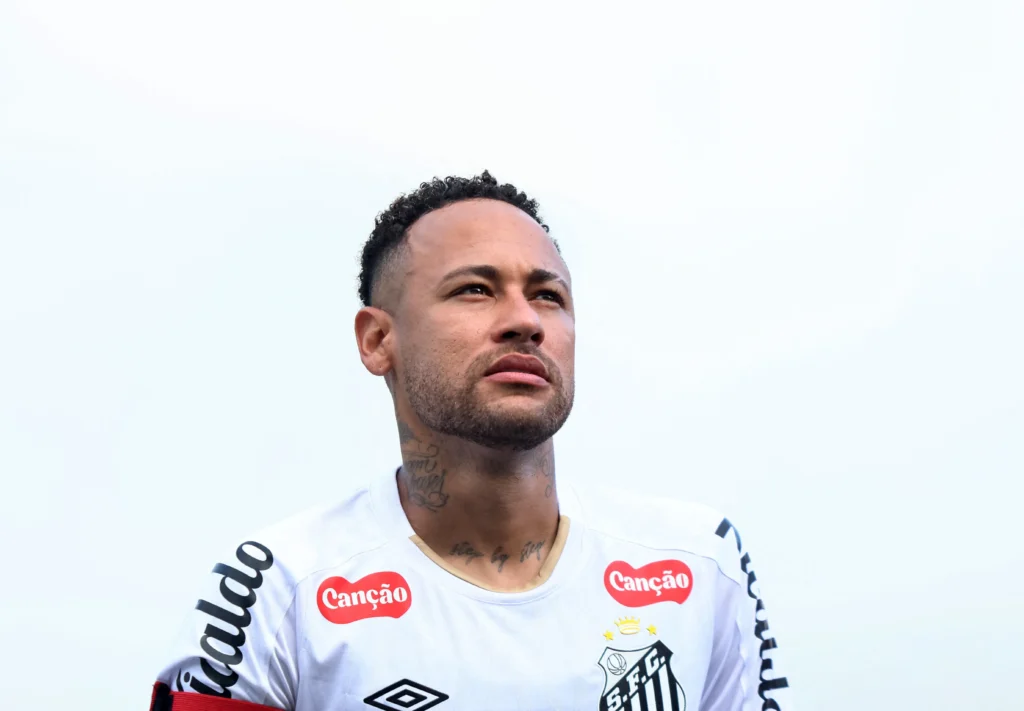 le compte à rebours de deux mois lancé par Carlo Ancelotti au meilleur buteur du Brésil