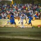 le leader enchaîne, un favori au titre perd de précieux points sur sa pelouse