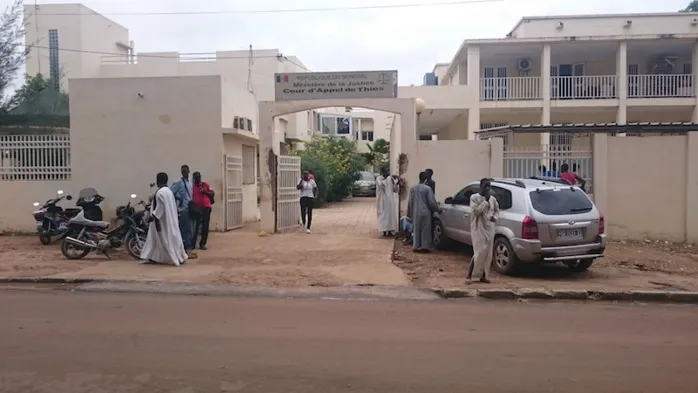 Des mois de prison ferme requis à Thiès contre un fils ayant menacé son père