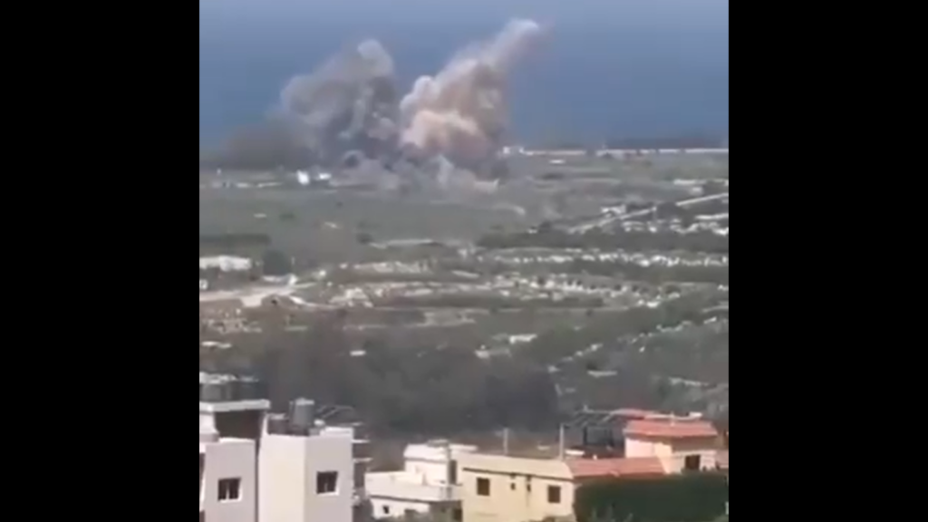 Destruction du pont de Qasmiyeh au Liban par Israël, le bilan humain annoncé jeudi par l’armée