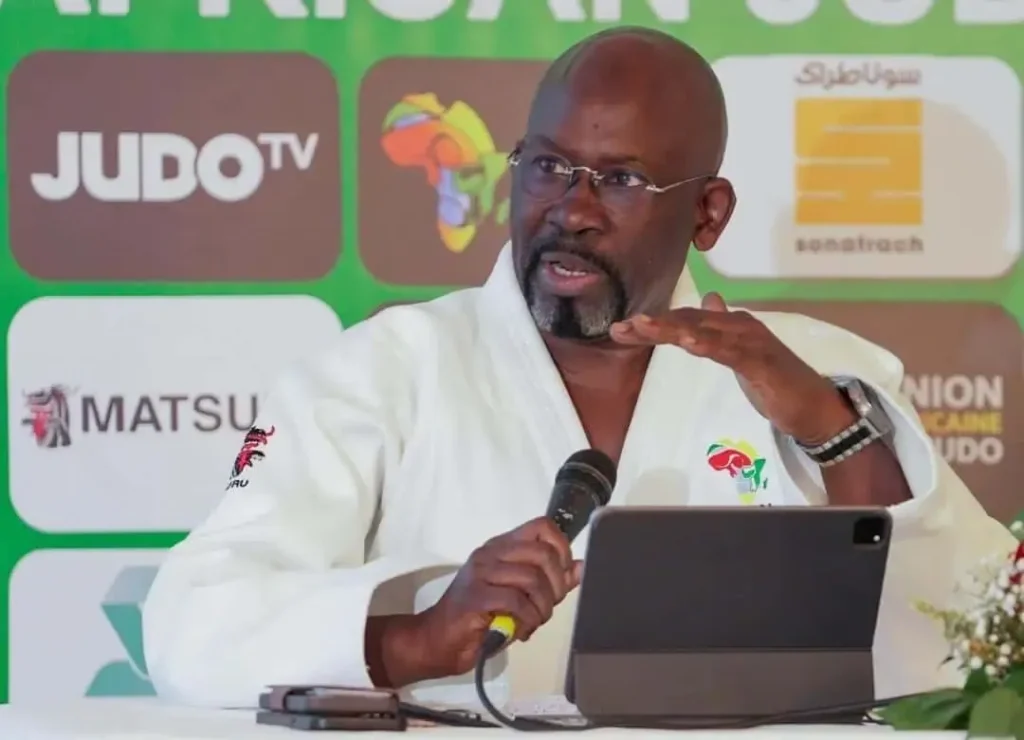 le nombre de rencontres exhibé par Ababacar Ngom face aux accusations d’inactivité