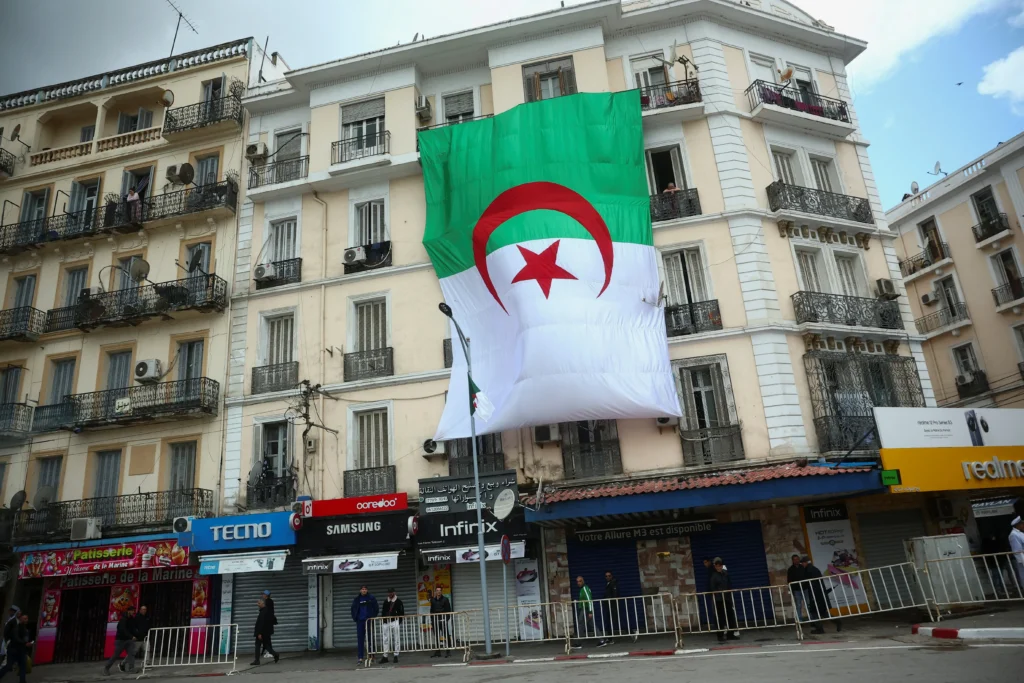 Condamnation de l’ex-ministre algérien Ali Aoun et le nombre d’années de prison prononcées