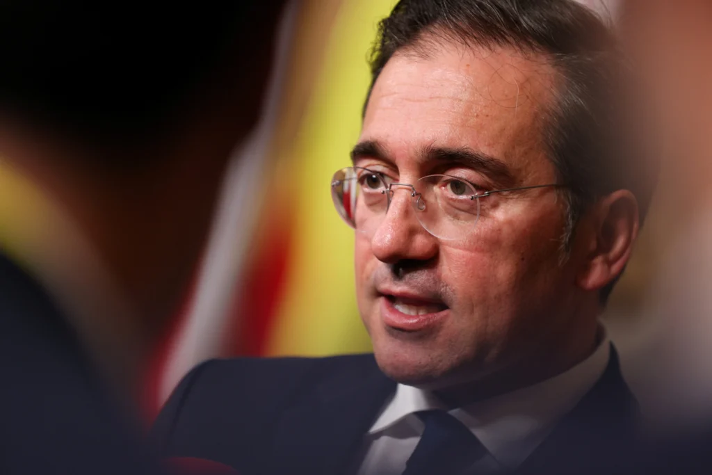 Madrid veut suspendre l’accord UE-Israël, le coût pour rebâtir Gaza