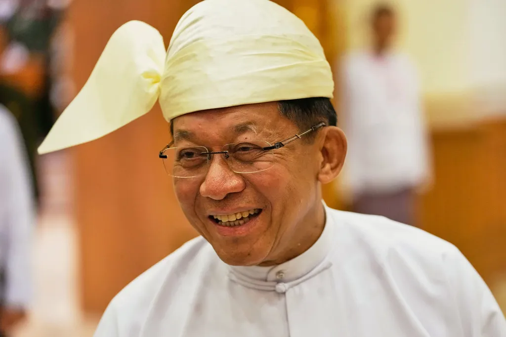 le délai accordé par Min Aung Hlaing aux groupes rebelles