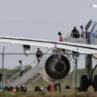 Le nombre initial de migrants expulsés par Donald Trump attendu au Paraguay