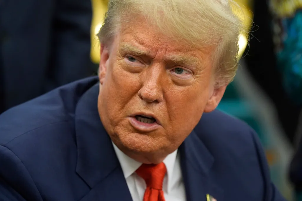 Expulsions américaines vers la RDC sous Donald Trump et la durée du transfert sous entraves