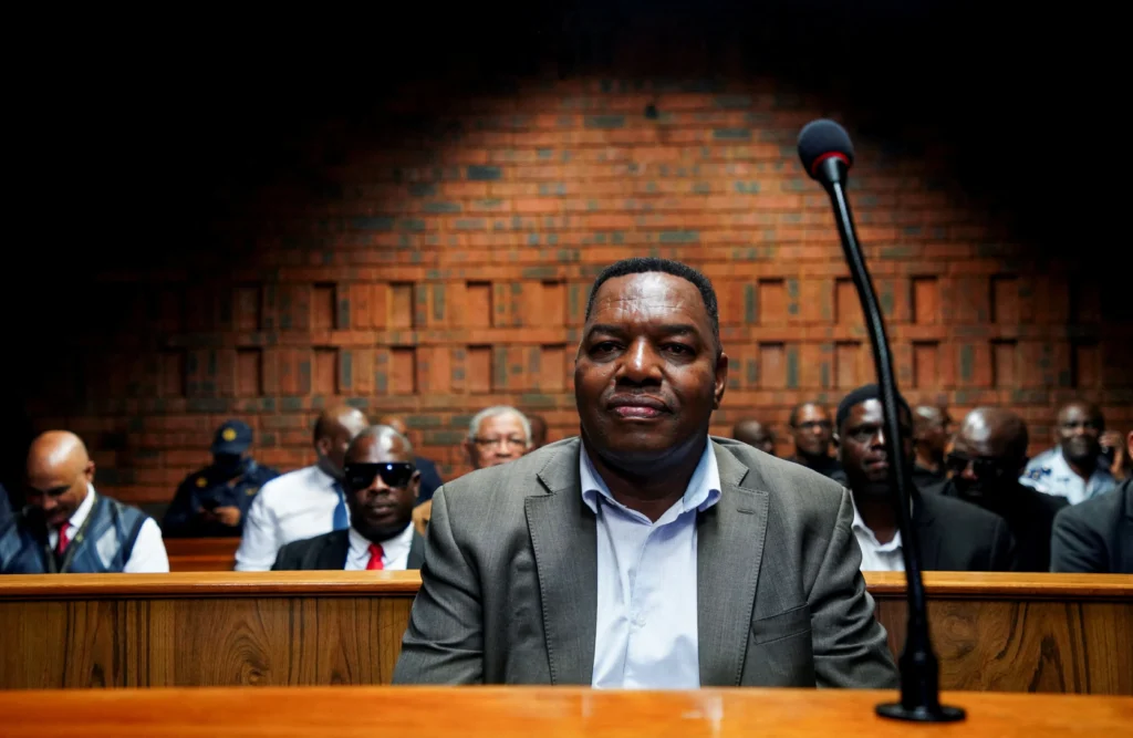 Ramaphosa suspend le chef de la police sud-africaine, le montant perçu par Medicare24 avant la résiliation du contrat