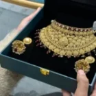 Tarifs records de l’or en Asie du Sud et le nombre de femmes célibataires à Srinagar