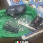 un pistolet et plusieurs objets de valeur retrouvés, 3 personnes arrêtées…