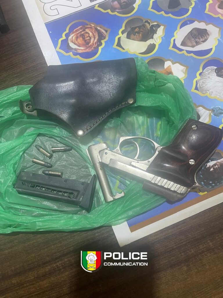 un pistolet et plusieurs objets de valeur retrouvés, 3 personnes arrêtées…