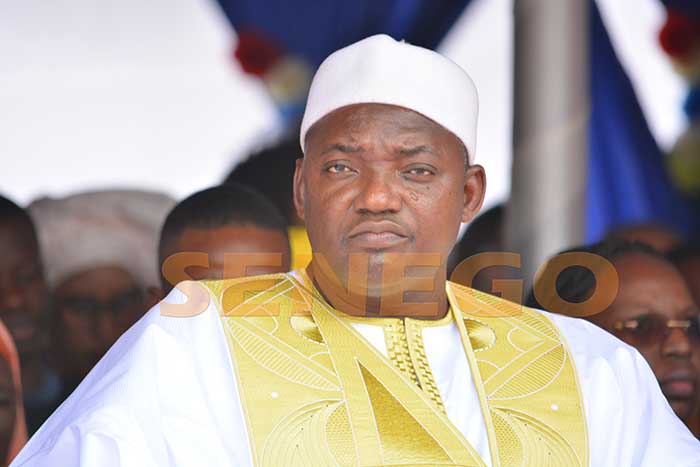 Adama Barrow félicite Diomaye Faye et le peuple sénégalais