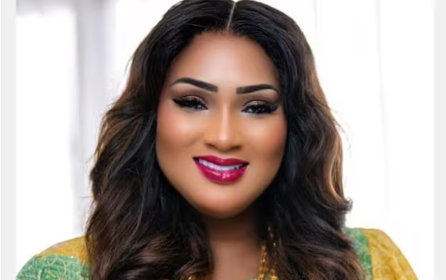 Tyma, la sœur de Miss Ndiaye célèbre son « henné time » en toute intimité (vidéo)