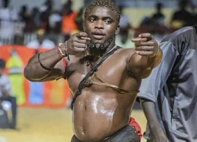 Petit LO met Bouba KO et s’impose avec autorité