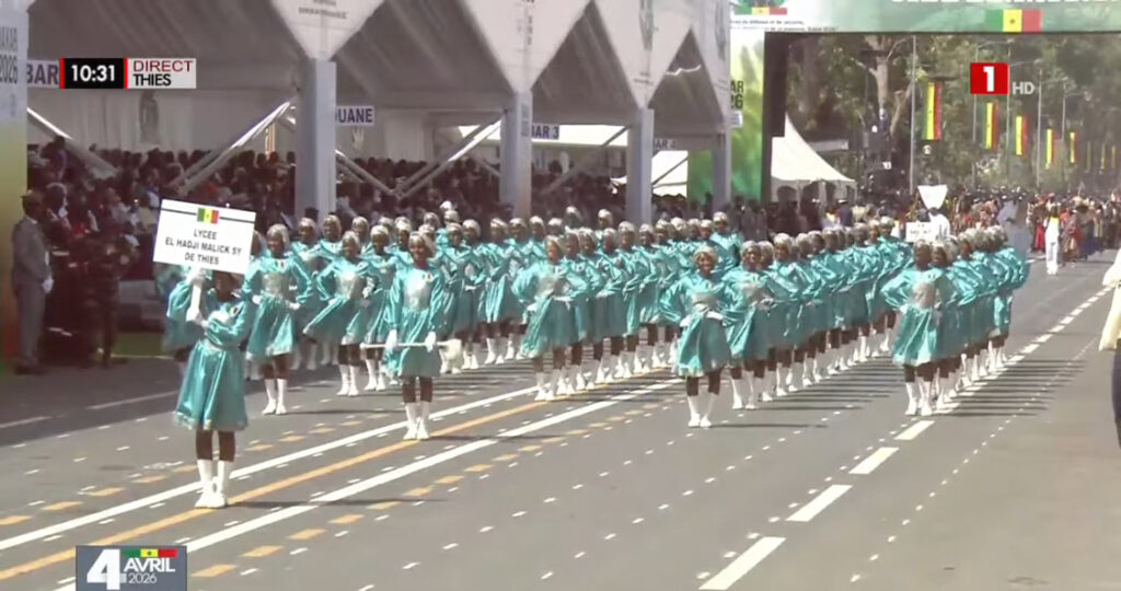 Prestation des majorettes du lycée Malick Sy de Thiès