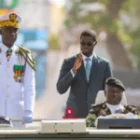 Le président Bassirou Diomaye Faye salue un défilé « impeccable » à Thiès