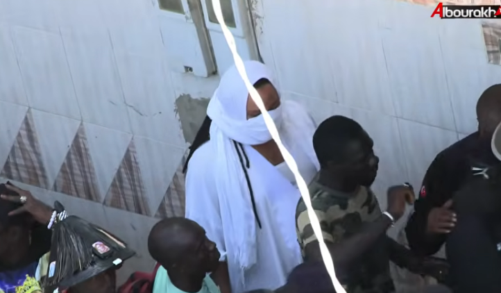Koukandé bloqué chez Modou Lo! Regardez (vidéo)
