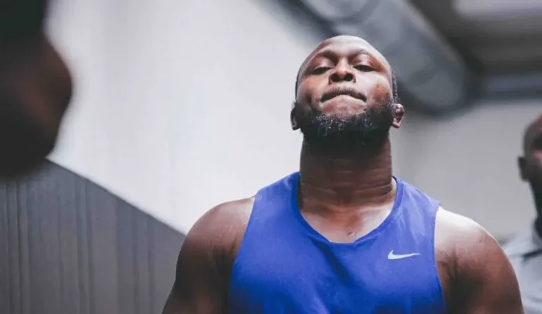 Après sa défaite face à Sa Thiès, Modou Lô retrouve sa mère (vidéo)