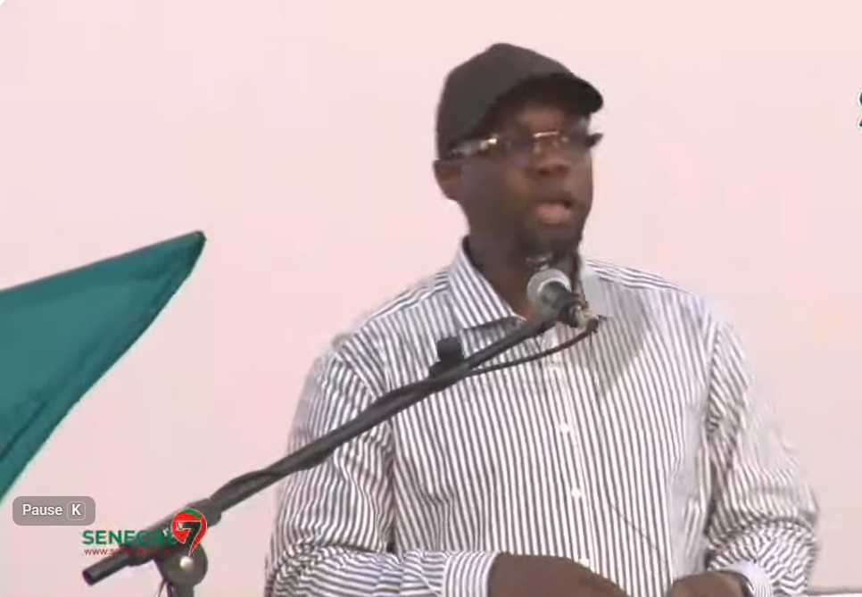 Sonko suspend les missions à l’étranger pour préserver le budget