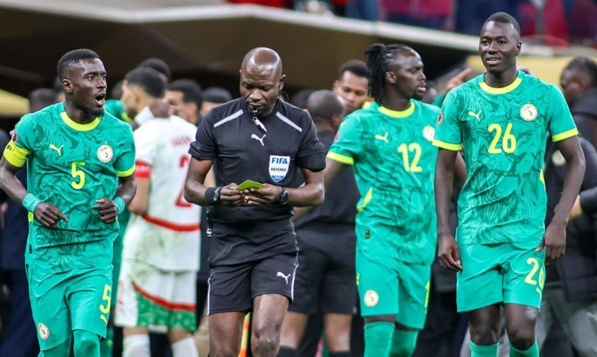 Finale Sénégal – Maroc : Ce que l&rsquo;arbitre Jean-Jacques Ndala a écrit dans son rapport (Le Monde)