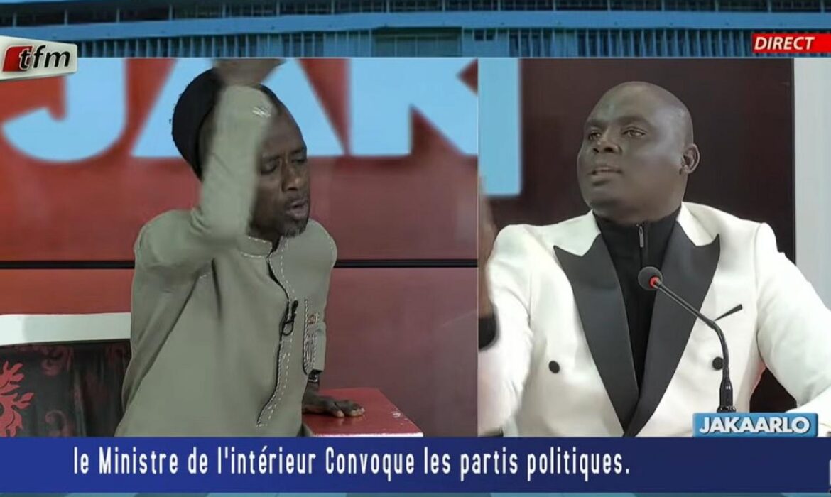Débat houleux entre Me Abdinar NDIAYE et « Fou Malade » sur la loi visant à modifier les articles L29 et L.30