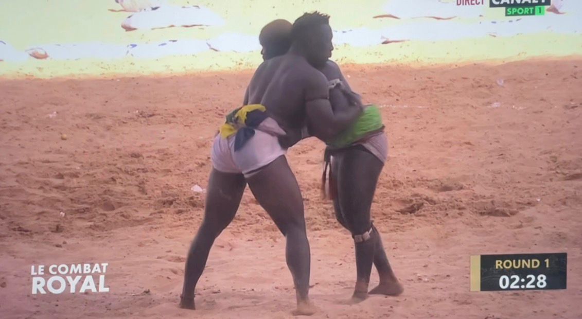 La très belle prise de Fils de Sadio face à Kéweul (vidéo)