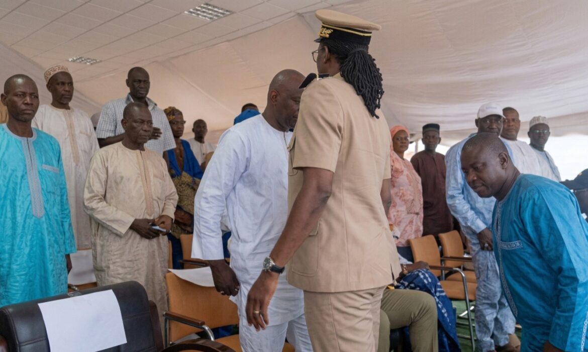 Le préfet Safiatou Joséphine Dieng contredit après l&rsquo;incident contre des députés de Pastef